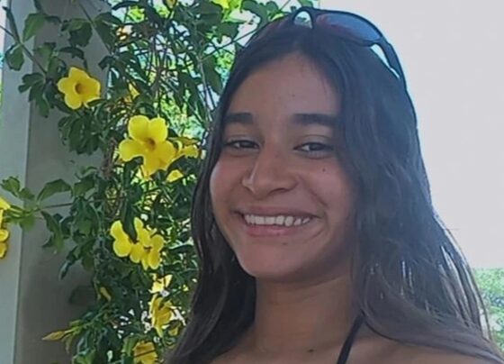 menina sorrindo