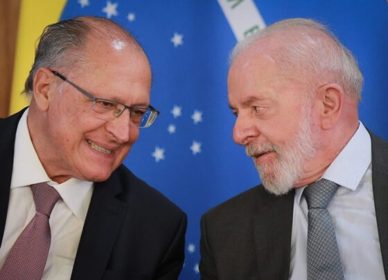 O vice-presidente Geraldo Alckmin (PSB) e o presidente Luiz Inácio Lula da Silva (PT)