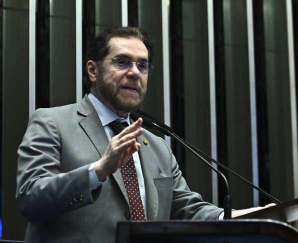 plinio valerio - Metrópoles